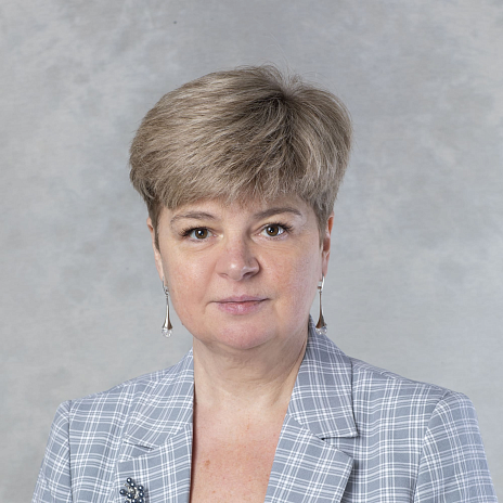 Елена Серкова